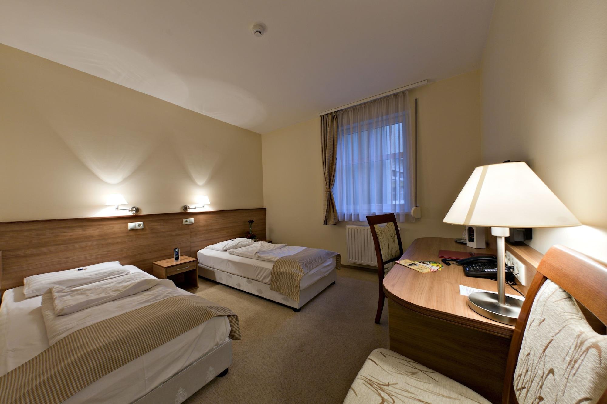 Hotel Civitas Sopron Eksteriør billede