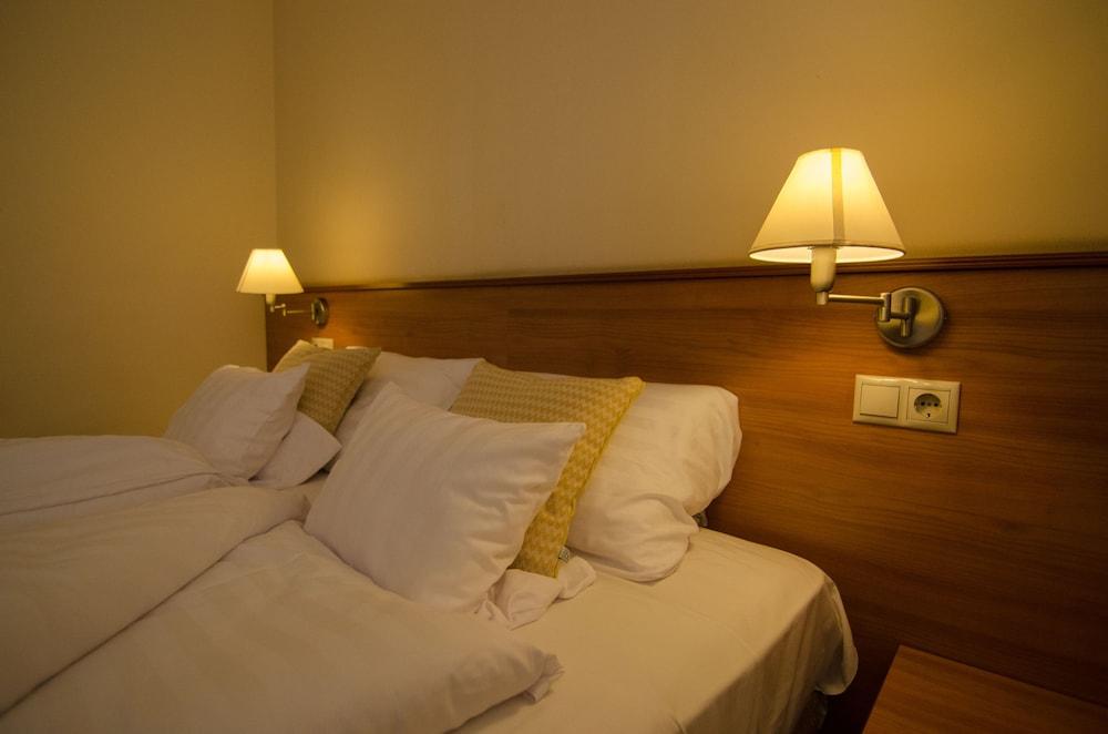 Hotel Civitas Sopron Eksteriør billede
