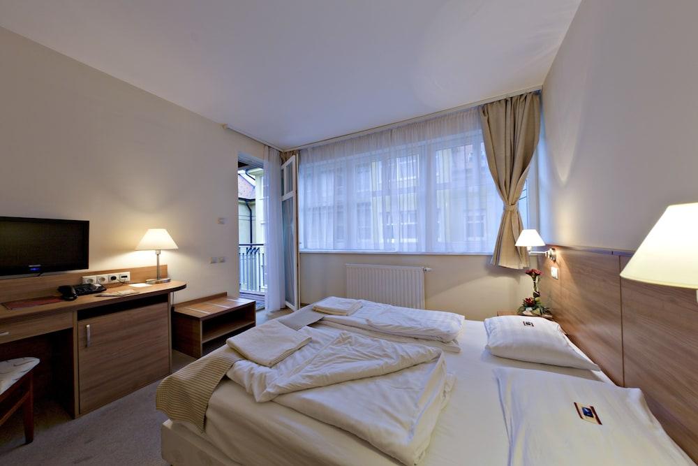 Hotel Civitas Sopron Eksteriør billede